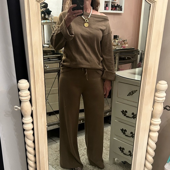 Chaser Set - Picture 2 of 12